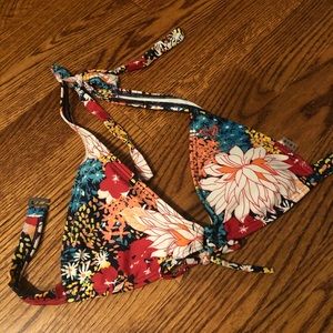 Roxy floral bikini top